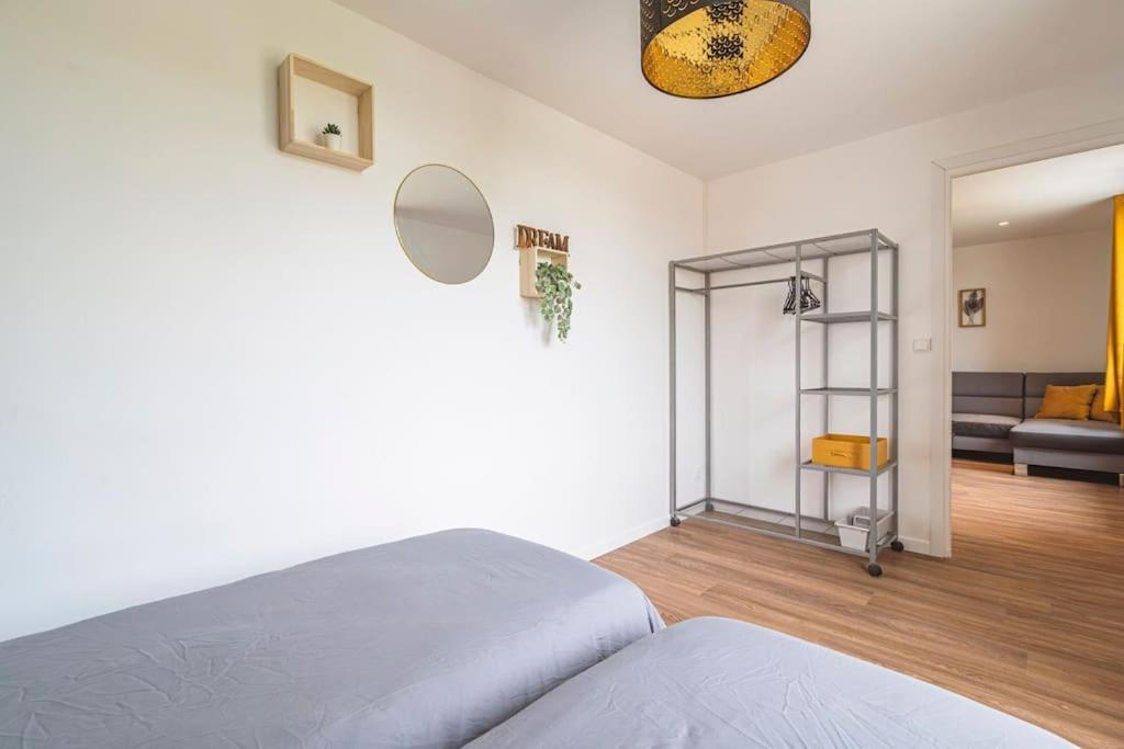 "Le Chaleureux" Appartement Pour 4 Personnes Isles-sur-Suippe Exterior photo